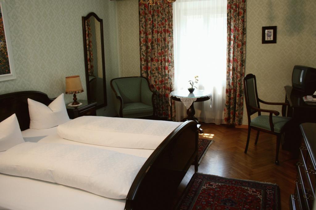 Schlosshotel Post Edelfreisitz Sprengenstein Imst Kültér fotó