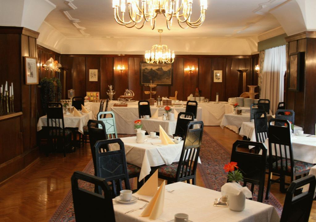 Schlosshotel Post Edelfreisitz Sprengenstein Imst Kültér fotó